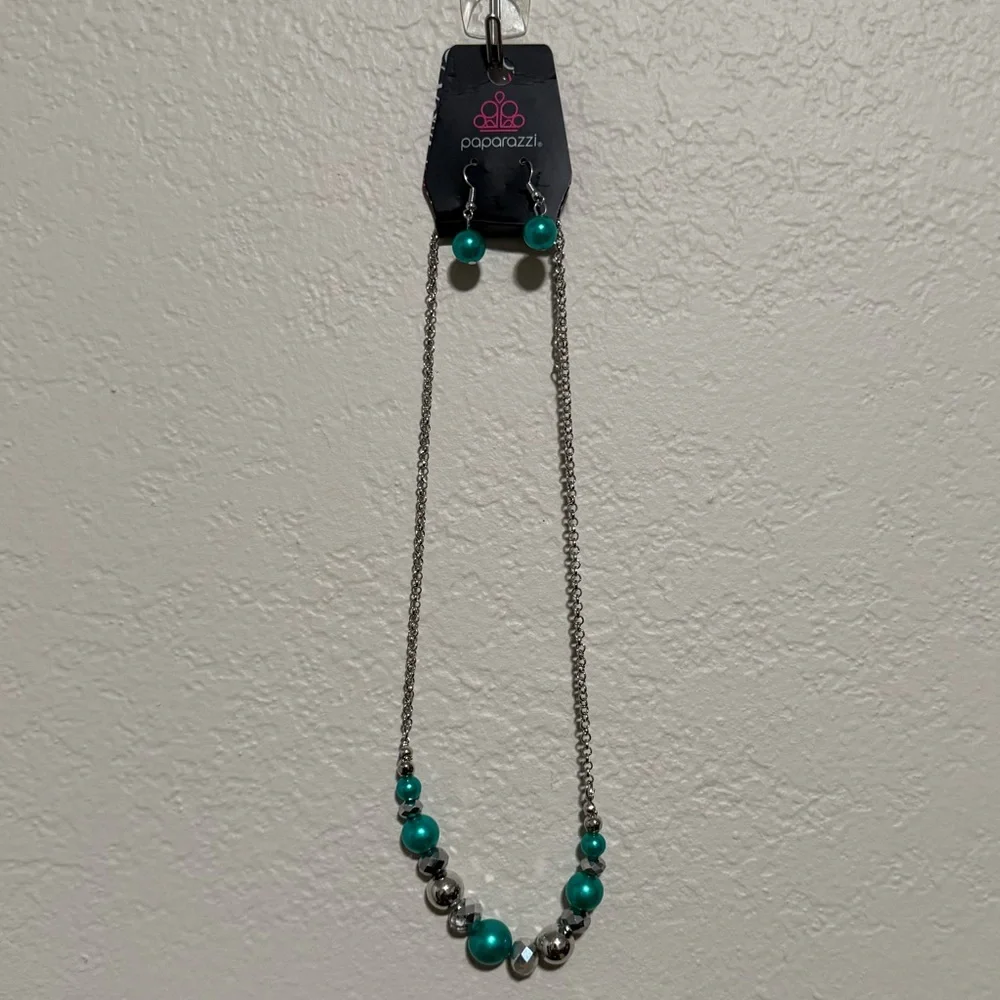 Green and Silver Necklace and Earrings Set
